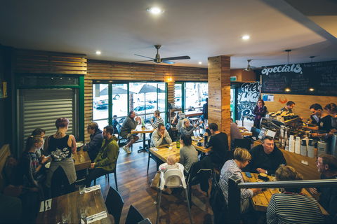 LV's On Clarence - Accommodation Mermaid Beach 1