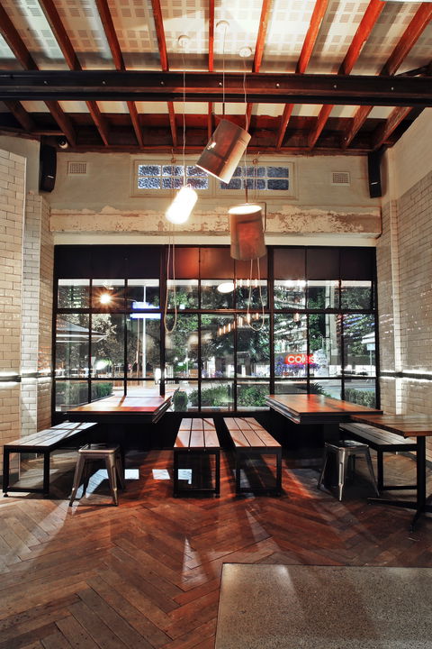 Public Bar - Accommodation Mermaid Beach 1