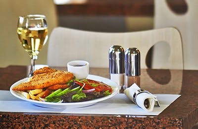 Zeina's Café - Comfort Inn And Suites Burwood - Accommodation Mermaid Beach 0