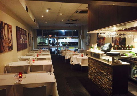 Roshni Indian Restaurant - Accommodation Mermaid Beach 14