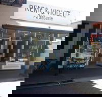 Remy  Violette - Accommodation Mermaid Beach