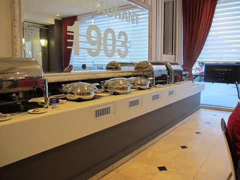 Restaurant 1903 - Accommodation Mermaid Beach 0
