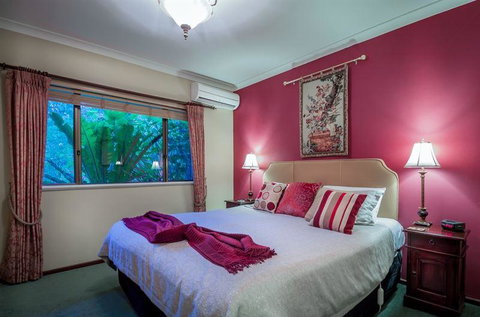 Ruby's Cafe - Accommodation Mermaid Beach 21