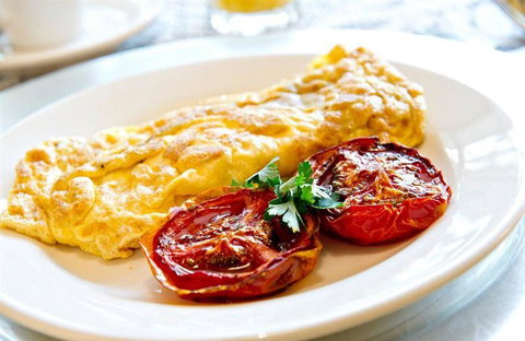 Ruby's Cafe - Accommodation Mermaid Beach 2