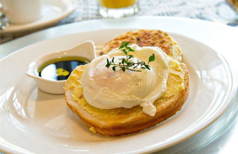 Ruby's Cafe - Accommodation Mermaid Beach 3