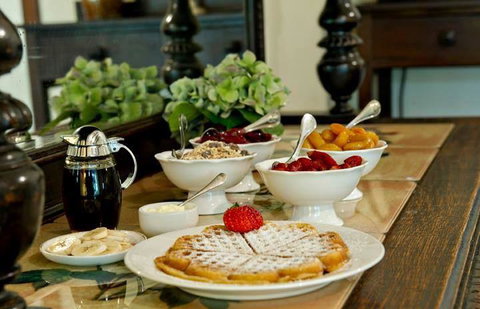 Ruby's Cafe - Accommodation Mermaid Beach 4