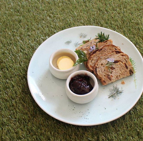 Bottola Restaurant - Accommodation Mermaid Beach 12