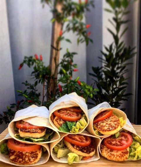 Bottola Restaurant - Accommodation Mermaid Beach 14