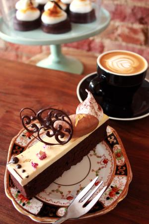 Little Missy Patisserie - Accommodation Mermaid Beach 9