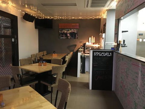 Siracusa Pizza Pasta Cafe - Accommodation Mermaid Beach 0