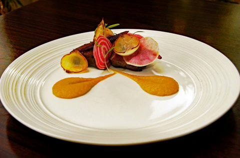 Walter’s Lounge - Accommodation Mermaid Beach 3