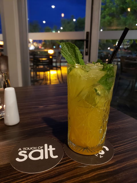 A Touch Of Salt Restaurant - Accommodation Mermaid Beach 3