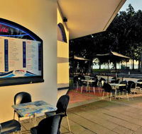 Harolds Seafood on The Strand - Accommodation Mermaid Beach