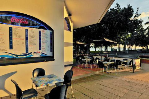 Harold’s Seafood On The Strand - Accommodation Mermaid Beach 0