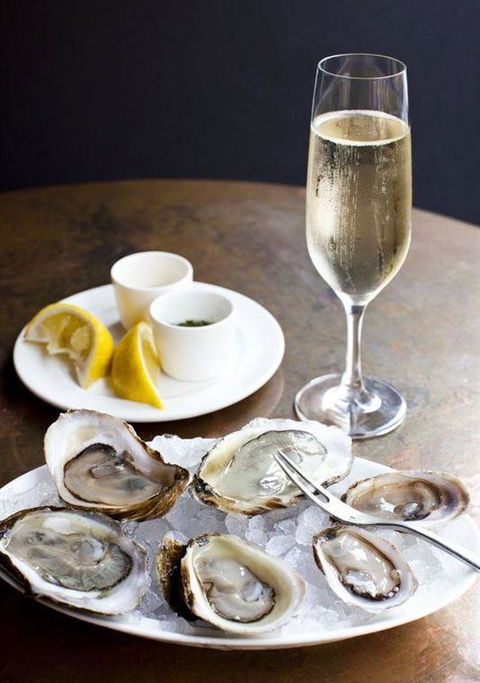 RST Seafood Restaurant - Accommodation Mermaid Beach 3