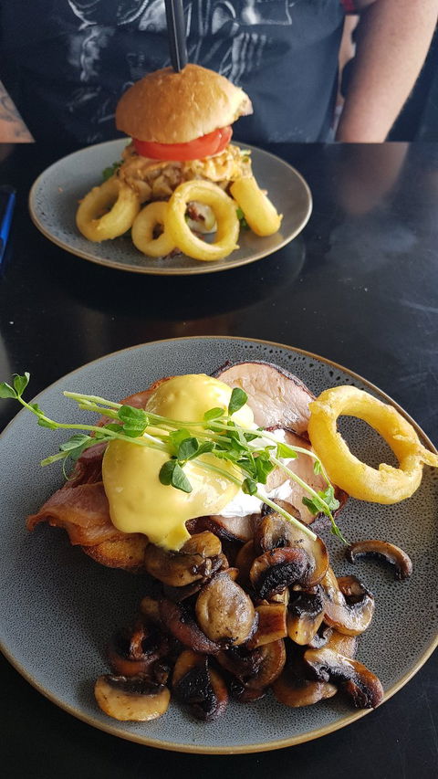 The Lansdowne Cafe - Accommodation Mermaid Beach 4