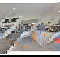 Meander Bridge Cafe - Accommodation Mermaid Beach