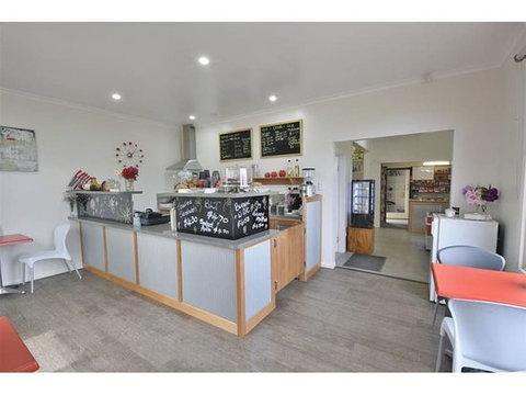 Meander Bridge Cafe - Accommodation Mermaid Beach 0
