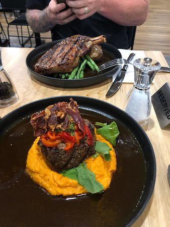 Parkside Bar & Kitchen - Accommodation Mermaid Beach 0