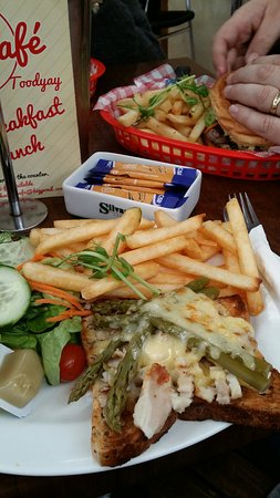 The Cola Cafe - Accommodation Mermaid Beach 0