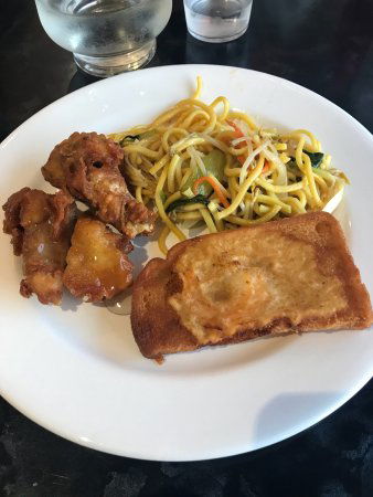 Queen Bee Indonesian And Chinese Restaurant - Accommodation Mermaid Beach 0