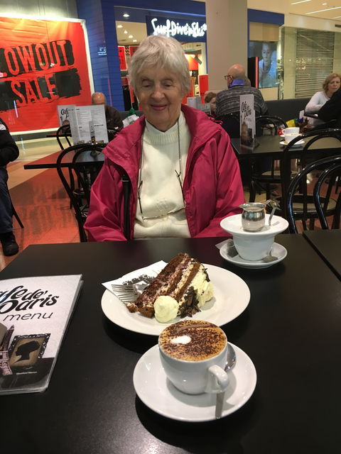 Cafe De Paris - Accommodation Mermaid Beach 6