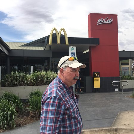 Mcdonald's - Accommodation Mermaid Beach 0