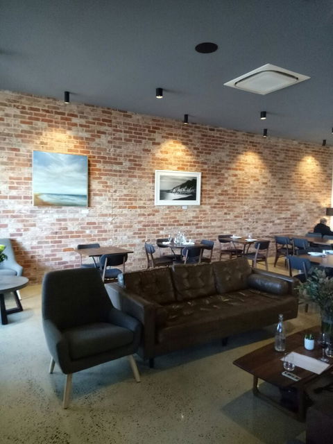 Thunderbird Kitchen - Accommodation Mermaid Beach 14