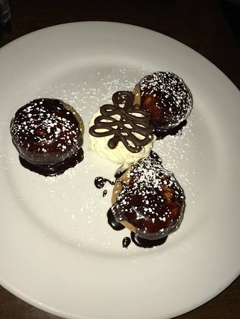 Gino's Trattoria - Accommodation Mermaid Beach 0