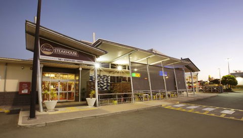 Victoria Point Tavern - Accommodation Mermaid Beach 0