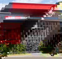 The Avenues Tavern - Accommodation Mermaid Beach