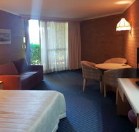 The John Hunter Motel - Accommodation Mermaid Beach