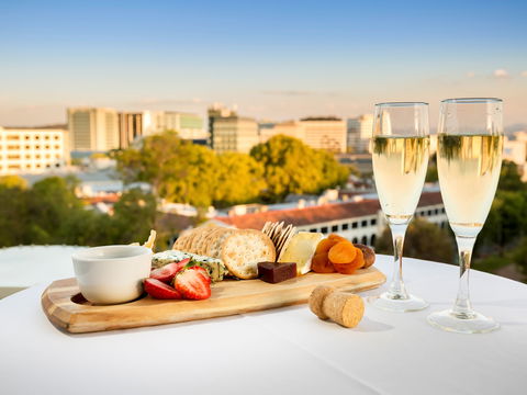 Novotel Canberra - Accommodation Mermaid Beach 2