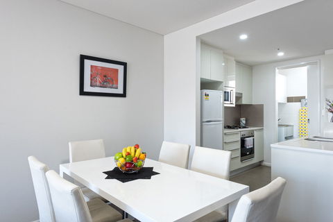 Astra Apartments North Sydney - Accommodation Mermaid Beach 6