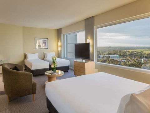 PARKROYAL Melbourne Airport - Accommodation Mermaid Beach 3