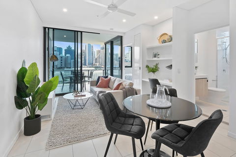 Arise On Hope Street - Accommodation Mermaid Beach 2