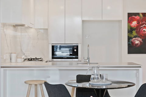 Arise On Hope Street - Accommodation Mermaid Beach 5