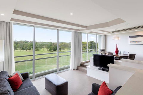 RACV Royal Pines Resort - Accommodation Mermaid Beach 12