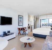 Meriton Suites Broadbeach - Accommodation Mermaid Beach