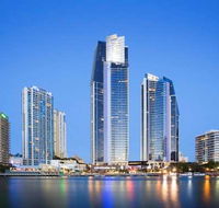 Mantra Circle on Cavill - Accommodation Mermaid Beach