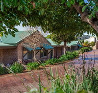 Quality Suites Banksia Gardens - Accommodation Mermaid Beach