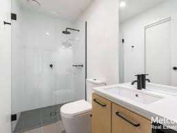 Saint Domain Serviced Apartments - Accommodation Mermaid Beach 7
