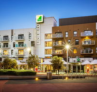 Quest Docklands - Accommodation Mermaid Beach