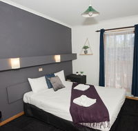 Elm Court Motel - Accommodation Mermaid Beach