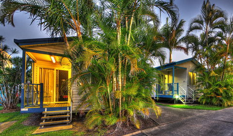 Alex Beach Cabins & Tourist Park - Accommodation Mermaid Beach 0