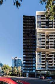 Saint Domain Serviced Apartments - Accommodation Mermaid Beach 2
