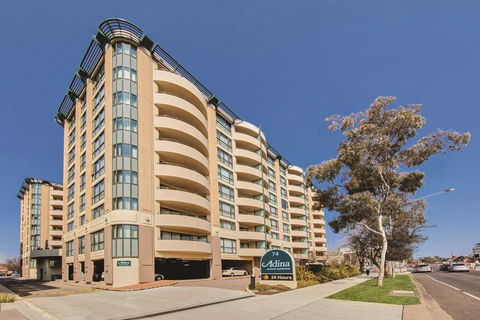 Adina Serviced Apartments James Court - Accommodation Mermaid Beach 0