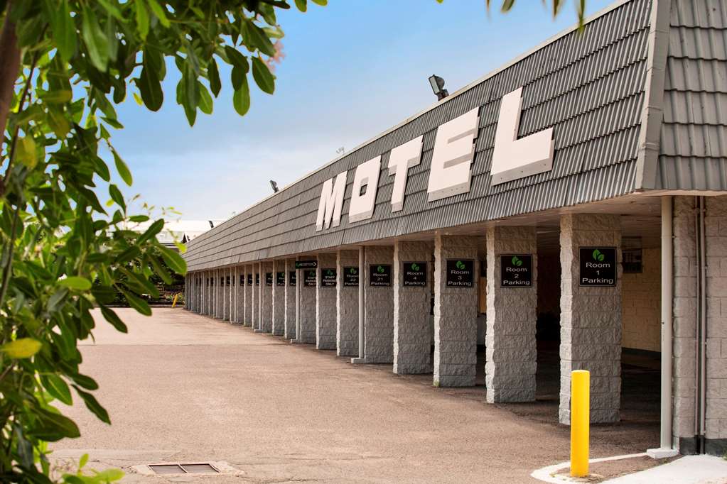 Pallarenda QLD Accommodation Mermaid Beach