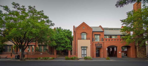 Majestic Old Lion Apartments - Accommodation Mermaid Beach 0