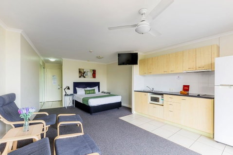 Wellington Apartment Hotel - Accommodation Mermaid Beach 1